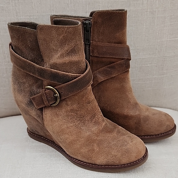 Johnston & Murphy Brown Wedge Ankle Boots with Strap Detail - Picture 1 of 4